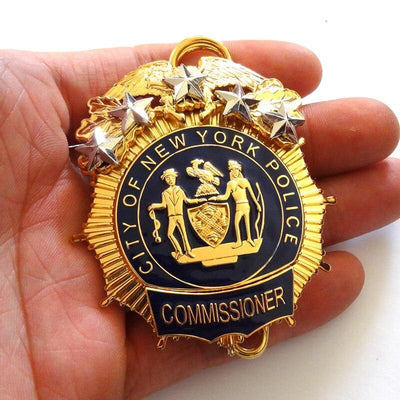 Distintivo vintage della polizia di New York