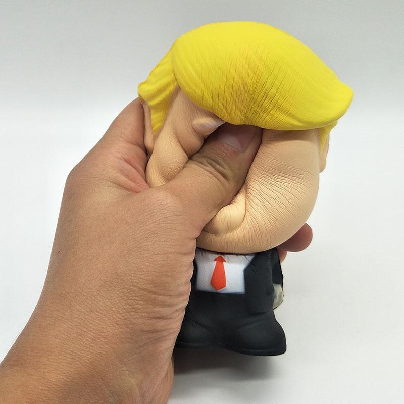 Statuetta vintage di Donald Trump