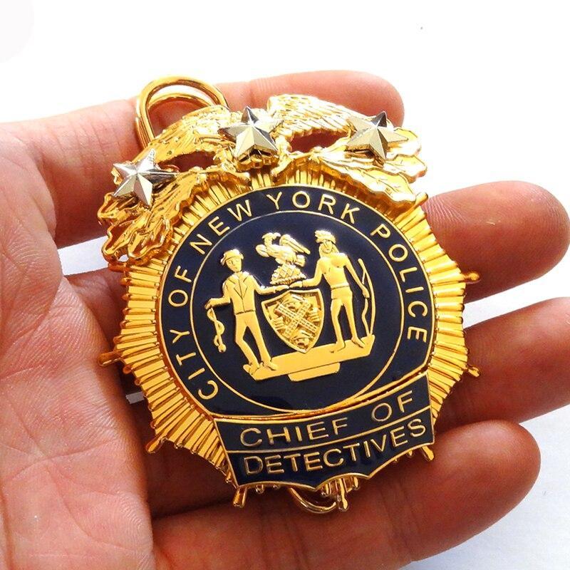 Distintivo vintage della polizia di New York